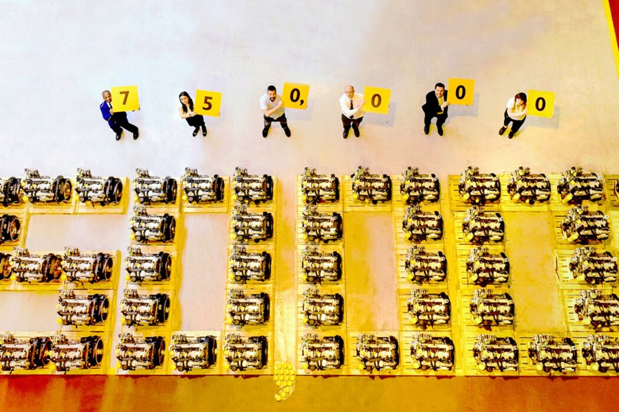 里程碑！JCB第75萬臺發動機生產下線！